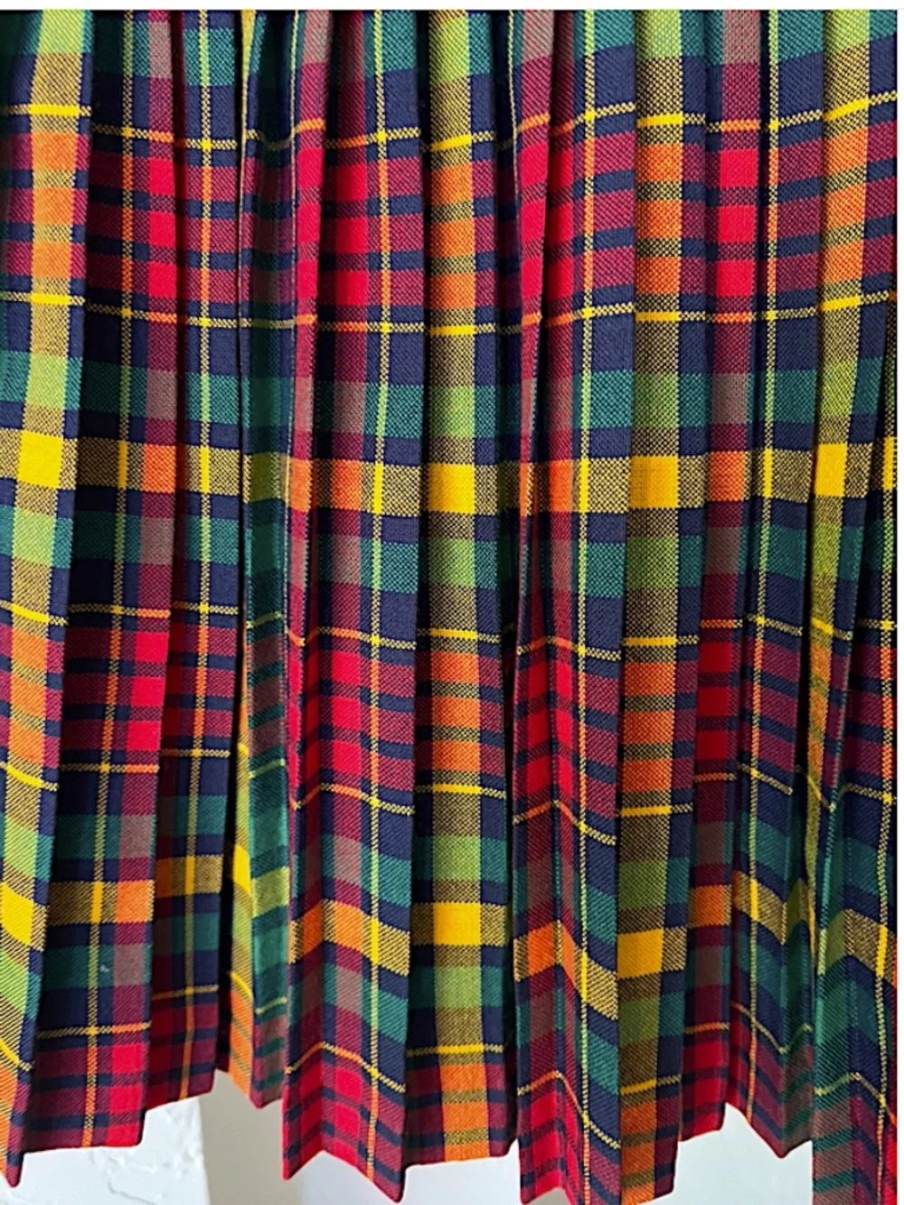 Gucci Girls' Tartan Wool  pleated  multi colour skirt | Size: 12